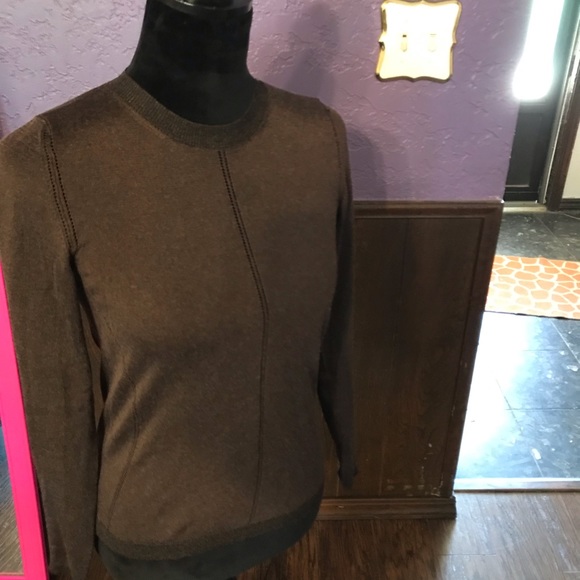 Italian Sweater - Picture 4 of 7